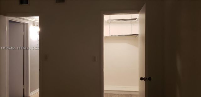 1450 Atlantic Shores Blvd 206, Hallandale Beach, FL 33009