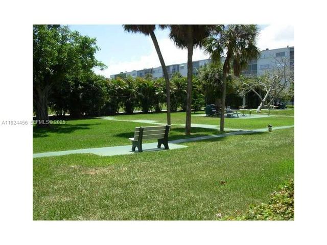 1450 Atlantic Shores Blvd 206, Hallandale Beach, FL 33009