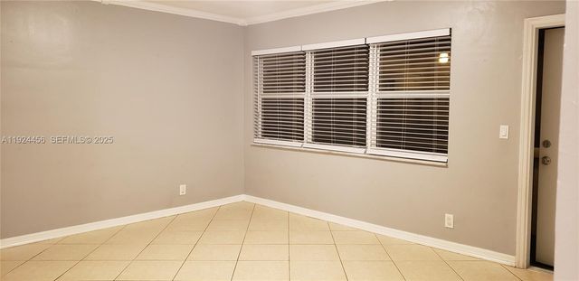 1450 Atlantic Shores Blvd 206, Hallandale Beach, FL 33009