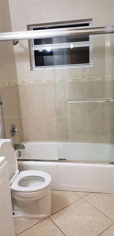 1450 Atlantic Shores Blvd 206, Hallandale Beach, FL 33009