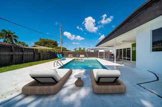 19900 NE 21st Avenue, Miami, FL 33179