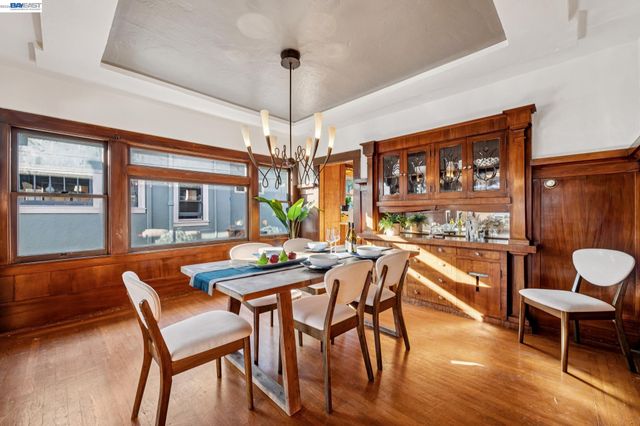 2515 Noble Ave, Alameda, CA 94501