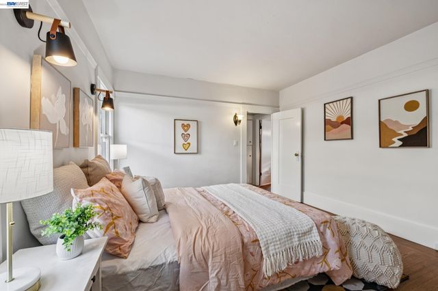 2515 Noble Ave, Alameda, CA 94501