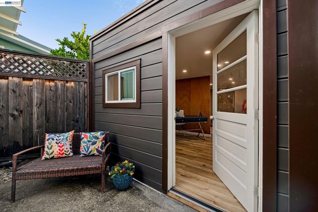 2515 Noble Ave, Alameda, CA 94501