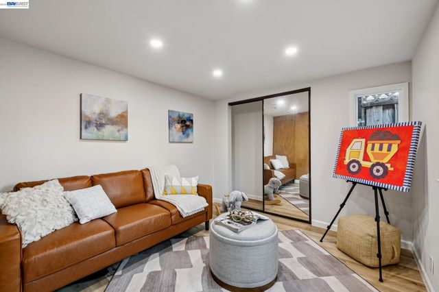 2515 Noble Ave, Alameda, CA 94501