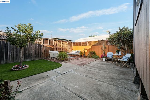 2515 Noble Ave, Alameda, CA 94501