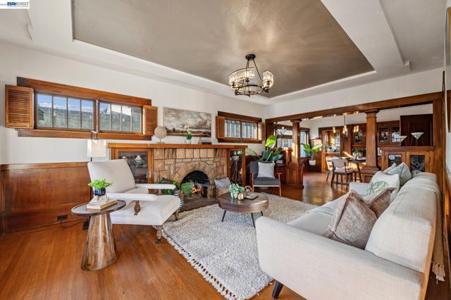 2515 Noble Ave, Alameda, CA 94501