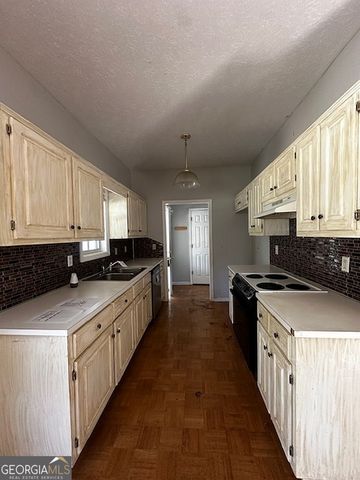 438 Brookstone Drive, Lagrange, GA 30241