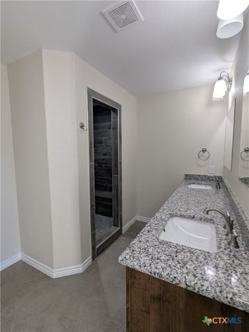 1023 Fieldstone Drive, Lampasas, TX 76550