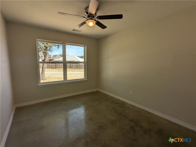 1023 Fieldstone Drive, Lampasas, TX 76550