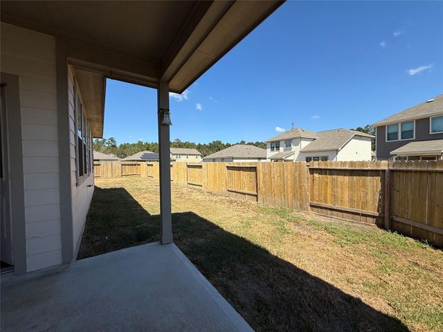 2220 Cedar Valley Drive Drive, Conroe, TX 77306