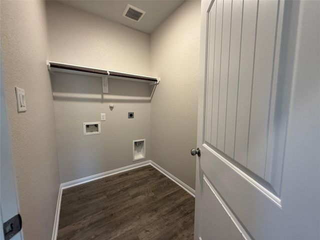 2220 Cedar Valley Drive Drive, Conroe, TX 77306