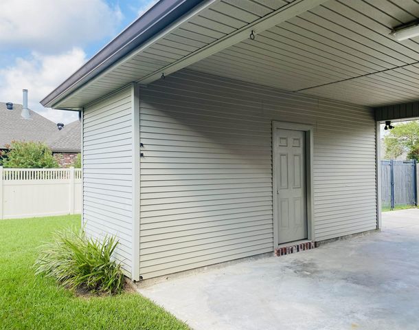 211 Jaden Lane, Houma, LA 70360