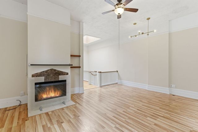 315 S Maple Avenue, Oak Park, IL 60302