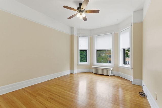 315 S Maple Avenue, Oak Park, IL 60302