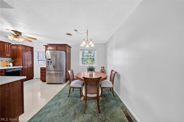 466 Colgate Avenue, Elyria, OH 44035