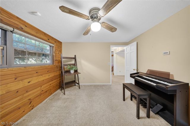 466 Colgate Avenue, Elyria, OH 44035