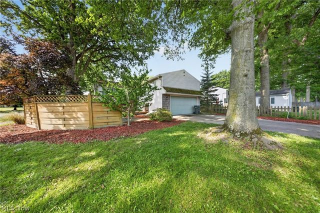 466 Colgate Avenue, Elyria, OH 44035