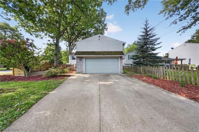 466 Colgate Avenue, Elyria, OH 44035