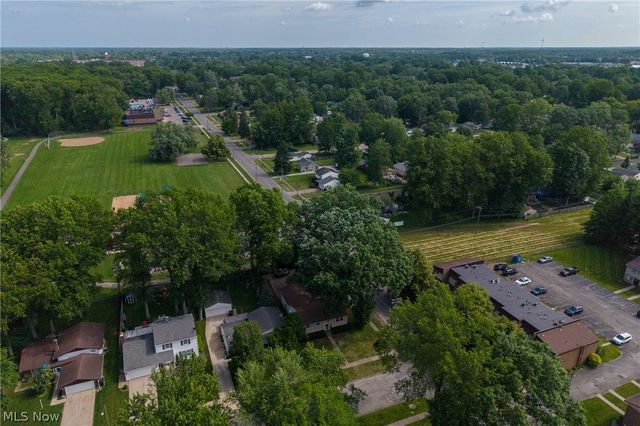 466 Colgate Avenue, Elyria, OH 44035