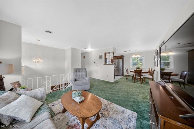 466 Colgate Avenue, Elyria, OH 44035