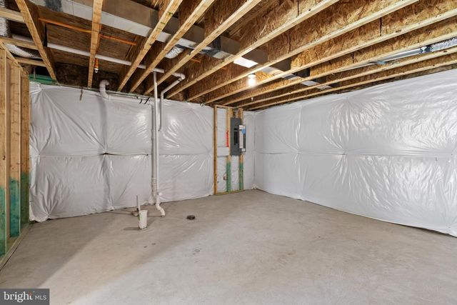 5121 GLISTENING POND WAY, Upper Marlboro, MD 20772
