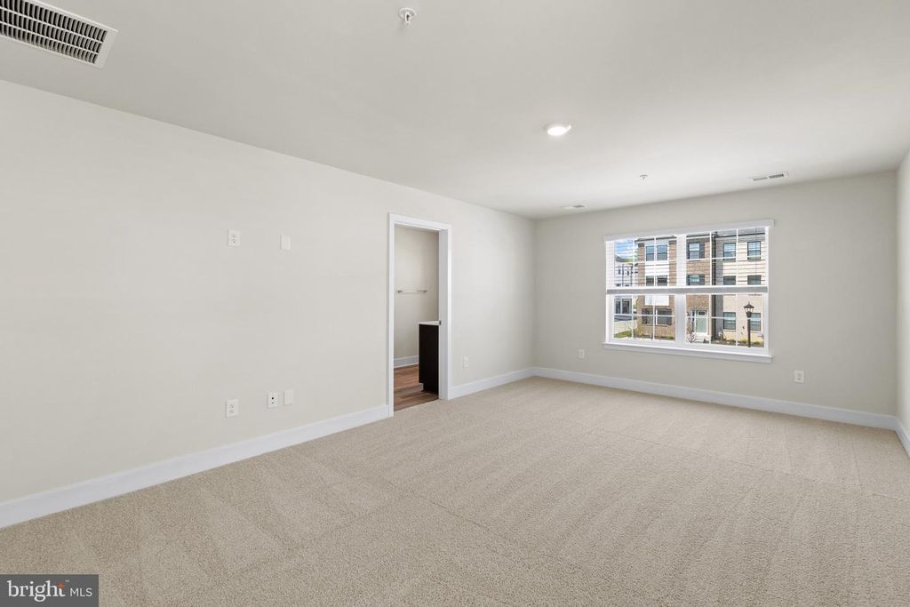 Image 26 of property listing at 5121 GLISTENING POND WAY, Upper Marlboro, MD 20772