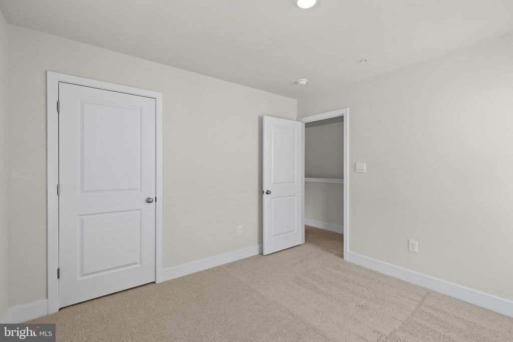 Image 33 of property listing at 5121 GLISTENING POND WAY, Upper Marlboro, MD 20772
