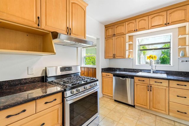 3170 Carly Way, Sacramento, CA 95816