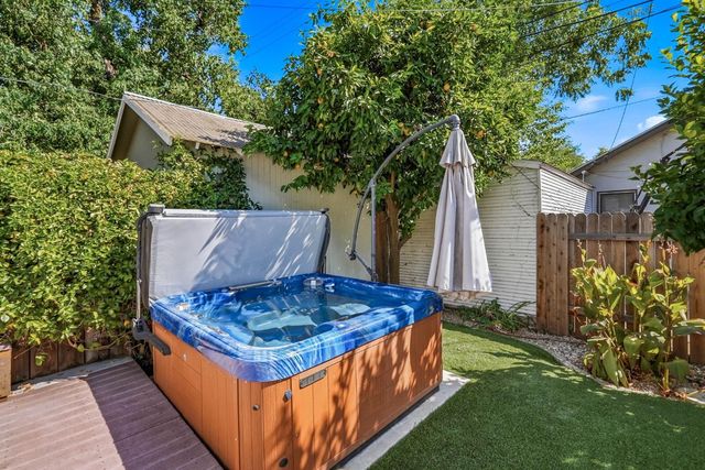 3170 Carly Way, Sacramento, CA 95816