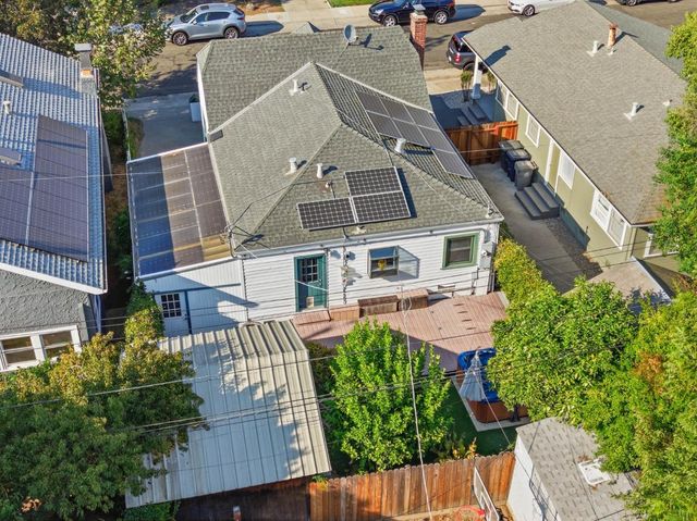 3170 Carly Way, Sacramento, CA 95816