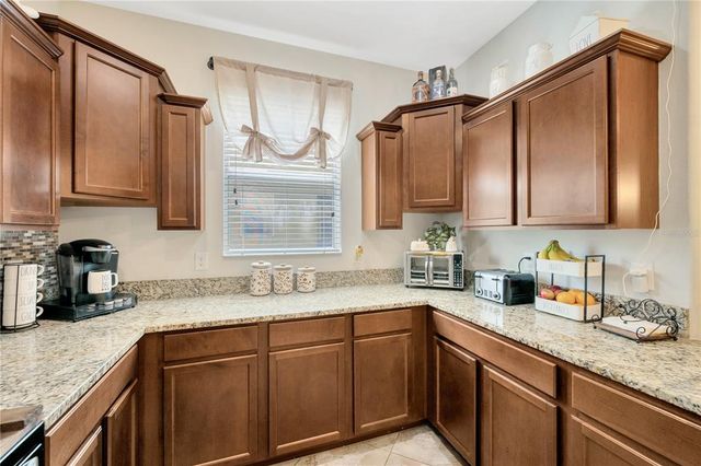 2022 HAWKS VIEW DRIVE, Ruskin, FL 33570