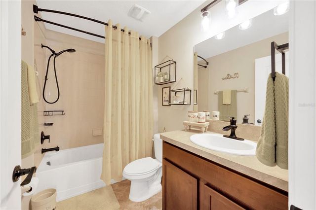 2022 HAWKS VIEW DRIVE, Ruskin, FL 33570
