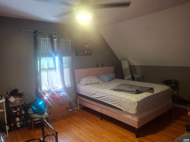 642 N DELPHINE AVE, Waynesboro, VA 22980