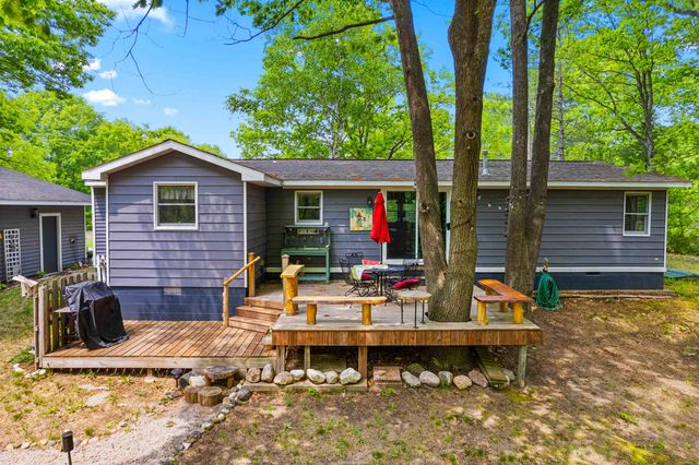 2692 Kettle Lake Road, Kalkaska Twp, MI 49646
