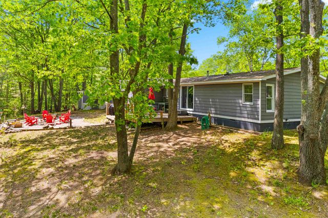 2692 Kettle Lake Road, Kalkaska Twp, MI 49646