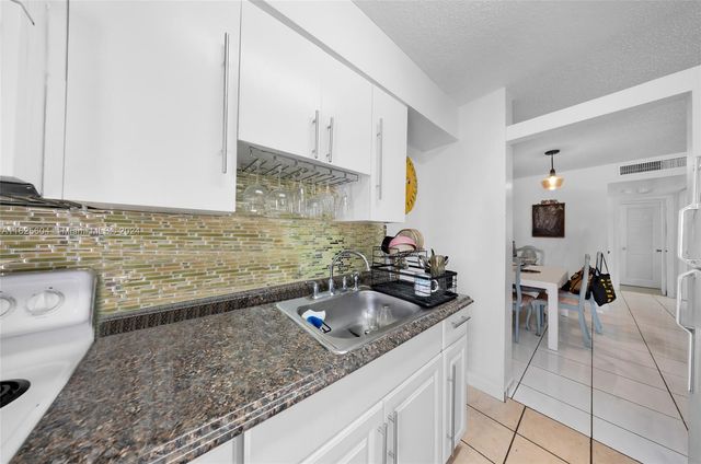 7133 Bay Dr 503, Miami Beach, FL 33141