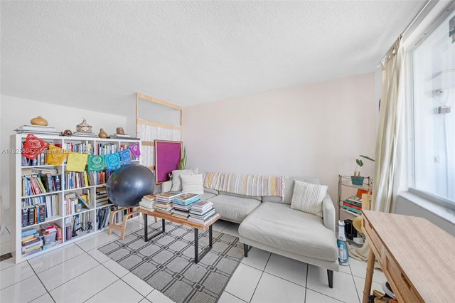 7133 Bay Dr 503, Miami Beach, FL 33141