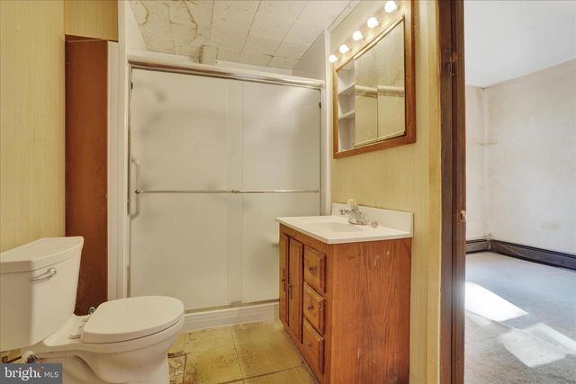 16 E TOLNA RD, Shrewsbury, PA 17361