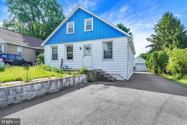 16 E TOLNA RD, Shrewsbury, PA 17361