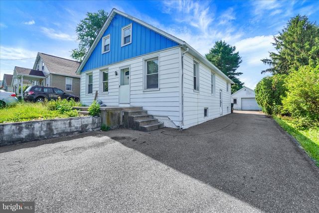16 E TOLNA RD, Shrewsbury, PA 17361