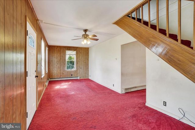 16 E TOLNA RD, Shrewsbury, PA 17361