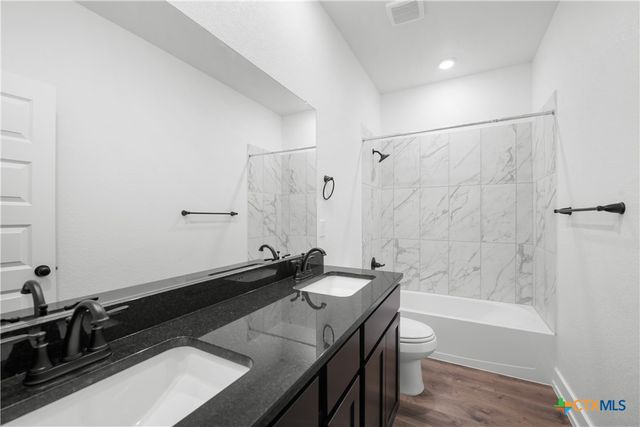 1915 Bear Grass Ridge, Temple, TX 76501