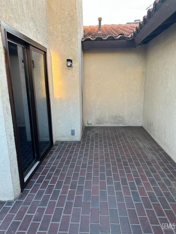 3501 Bernard Street 12B, Bakersfield, CA 93306