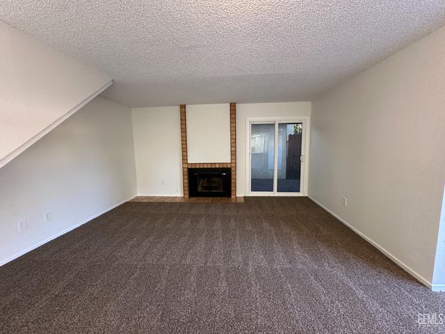 3501 Bernard Street 12B, Bakersfield, CA 93306