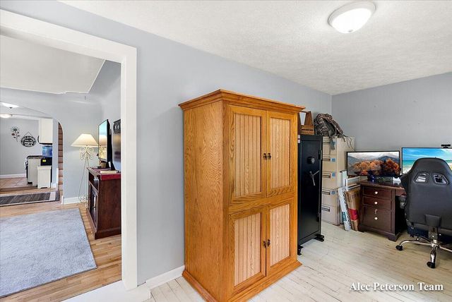 1473 Center Street, Muskegon, MI 49442