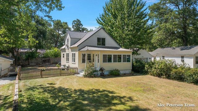 1473 Center Street, Muskegon, MI 49442