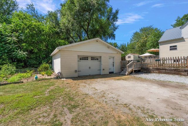 1473 Center Street, Muskegon, MI 49442