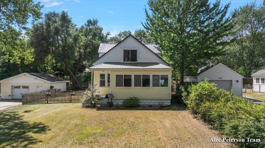 1473 Center Street, Muskegon, MI 49442