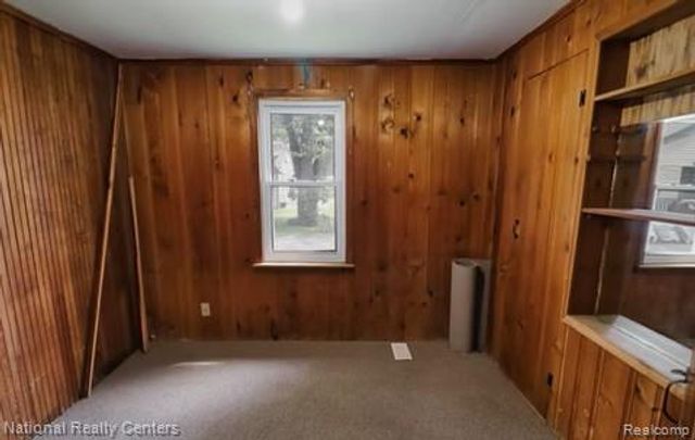 1494 Maxfield Road, Hartland, MI 48353